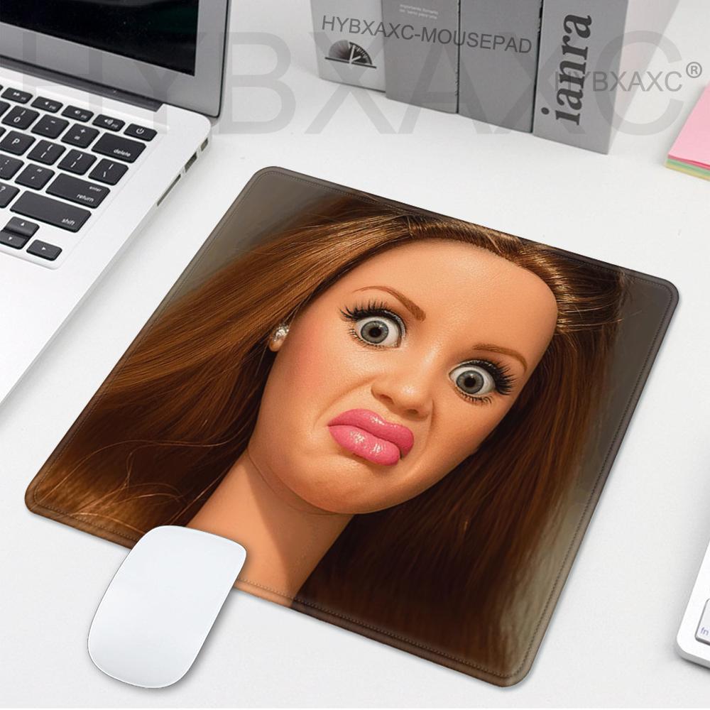 Tech Accessories For Office Desk - かわいい面白い人形の顔のマウスパッド 40X45 コンピューターアクセサリー オフィスゲーム用テーブルマット ゴム製滑り止めマウスパッド 小型XSデスクパッド