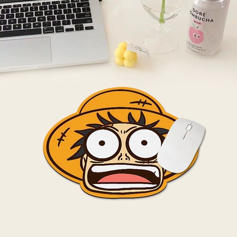 ワンピース ルフィ マウスパッド、小型コンピューターデスクマ - Tech Accessories For Office Desk のレビューと価格