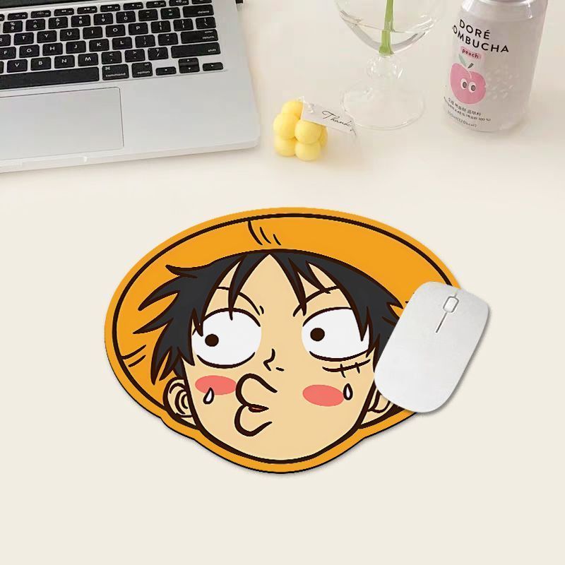 ワンピース ルフィ マウスパッド、小型コンピューターデスクマ - Tech Accessories For Office Desk のレビューと価格